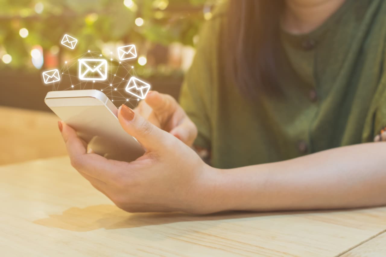 Capa de Como aprimorar os seus resultados com o mobile marketing?
