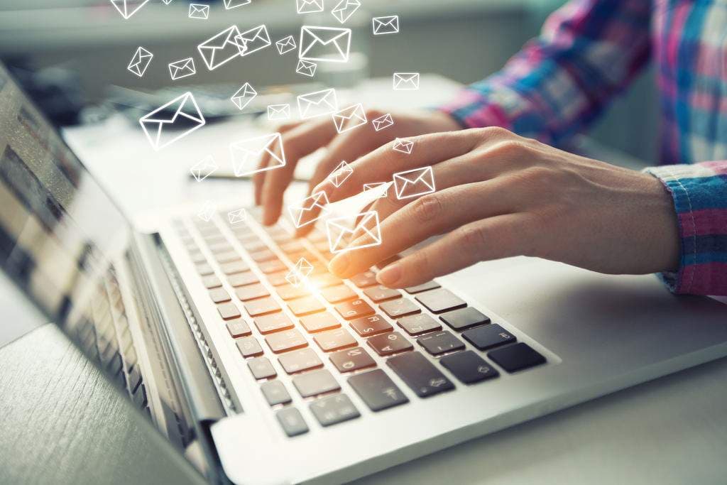 Capa de Por que o e-mail Marketing é tão importante para a empresa? Veja 5 benefícios!